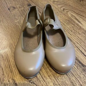 Bloch tan tap shoes